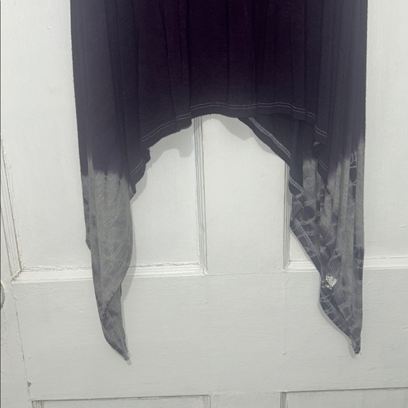 “SEND UR PRICE?” Beautiful Front/Back Embellished Purple Sleeveless Top 💜 - Picture 7 of 8